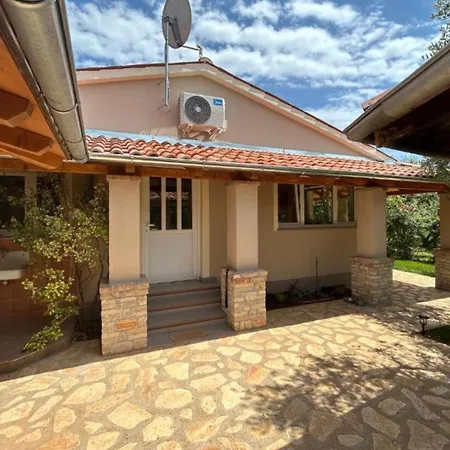 Casa Oliva Kim Marie - Happy Медулин