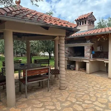 Casa Oliva Kim Marie - Happy Медулин